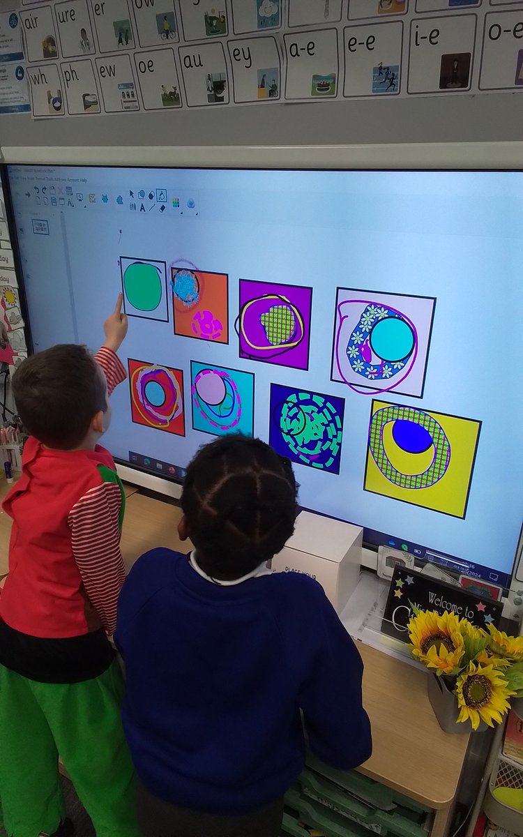 Year 1 Simpson’s Lane tweet media