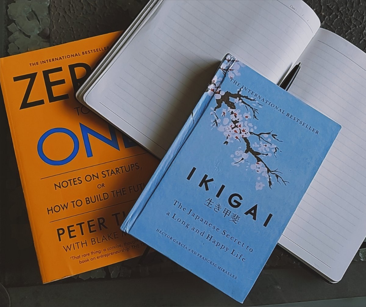 NencyThumar's tweet photo. To communicate effectively with a richer vocabulary and positive affirmations, focus on consistent writing and reading. Personally, reading books and keeping a daily journal have greatly enhanced my communication skills.

#reading #writing #thoughts #CommunicationIsKey https://t.co/zUdn5TlGXa