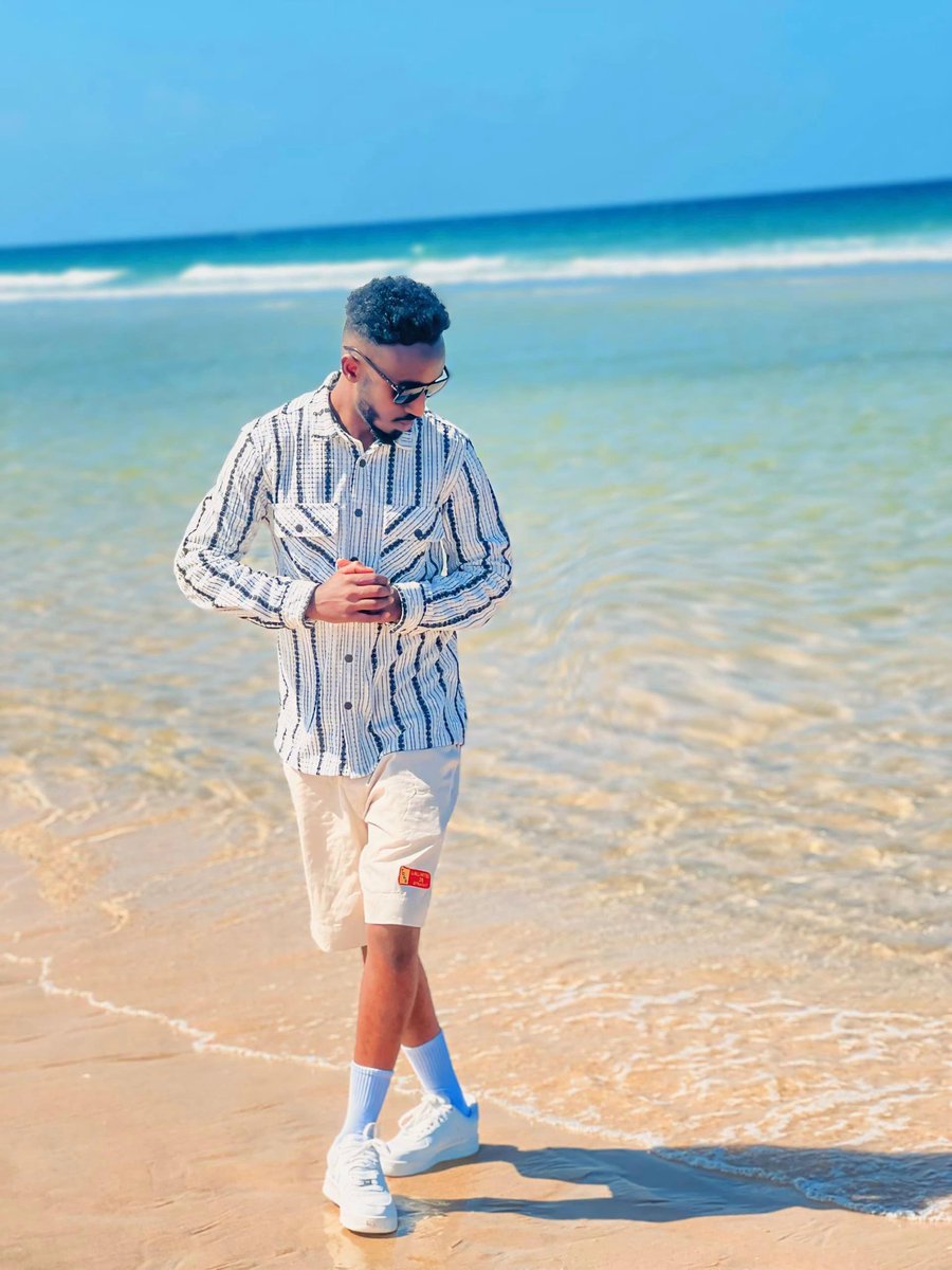 Jimcale143's tweet photo. Berbera, Somaliland ⛱️ ☂️ https://t.co/7bCW1F6Tjx