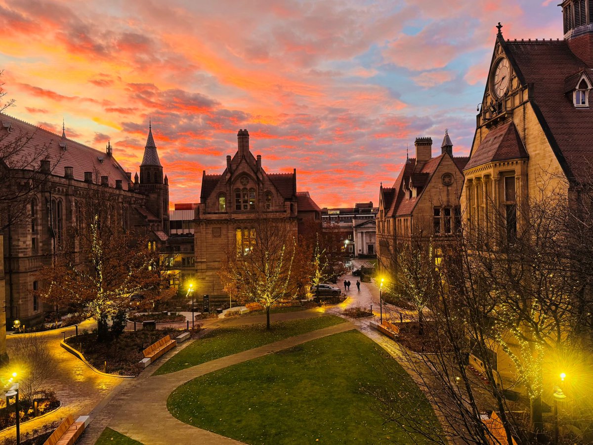 The Old Quad in lights✨🌅

📸 Jon Ashley