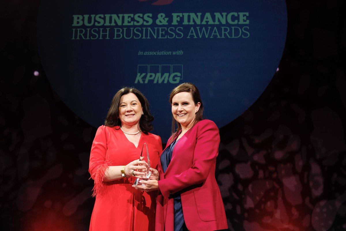 GasNetIrl's tweet photo. Gas Networks Ireland is honoured to have received the Environmental, Social and Governance (ESG) award at yesterday’s 50th @BandF Awards Gala Ceremony that took place at the Convention Centre in Dublin.

#BandFAwards #ESGAward #Sustainability https://t.co/e6CQqMLLkI