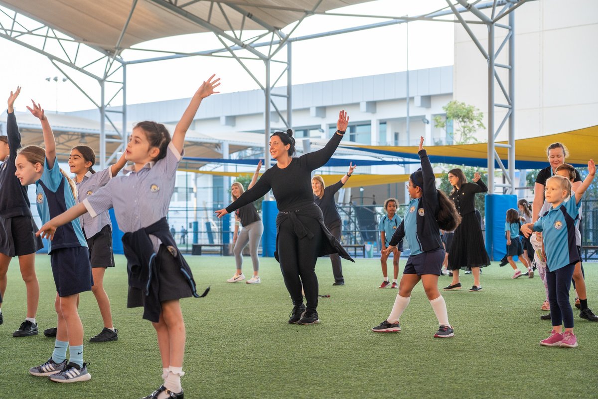 BSAKAbuDhabi's tweet photo. 🎶✨Did you know that children need about 60 minutes of moderate to vigorous physical activity every day? That’s where dance comes in; it's not just exercise, it's really good fun.  So, we turned up the music this week and watched our children shine. #BSAKPrimary #BSAKWellbeing https://t.co/IeiL2piUuR