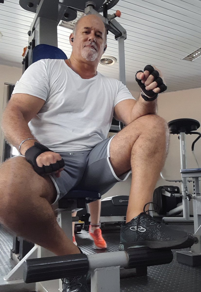 Maduroeativo1's tweet photo. Bom dia Rapaziada. 
Uma ótima sexta-feira para todos. https://t.co/vva7w3oXt9