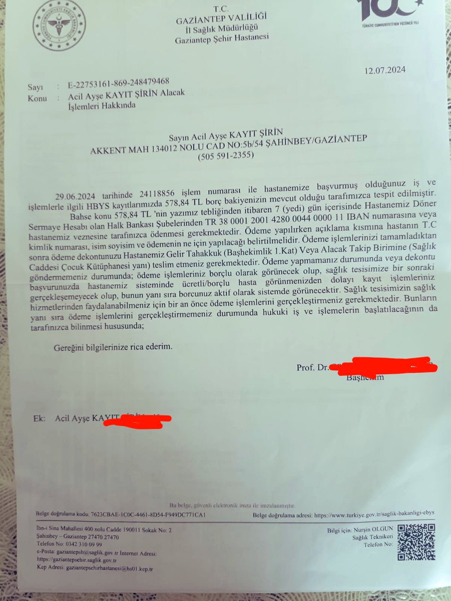 Gaziantep Şehir Hastanesi acil servisinde yaşanan kalp krizi vakasına geç müdahale edilmesi sonucu 37 yaşındaki vatandaş hayatını yitirmişti.

Hayatını kaybeden vatandaşın eşi, kendilerinden sinir krizi geçirdiği anlarda vurulan ilacın parasının bile istendiğini belirterek