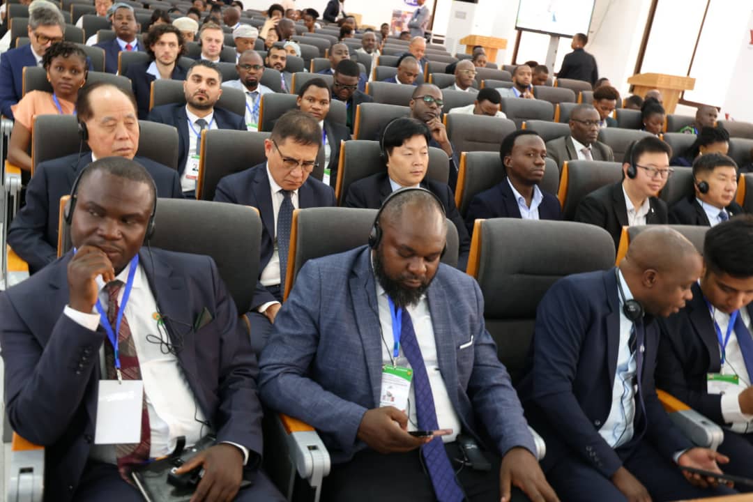 PhilosTop's tweet photo. #Burundi ‘To reduce conflict, insecurity and violence, there must be job creation for young people. Added the former Nigerian president and head of the Nigerian delegation in his speech.@BurundiGov @NtareHouse @UN https://t.co/ZCnAVEvgxg