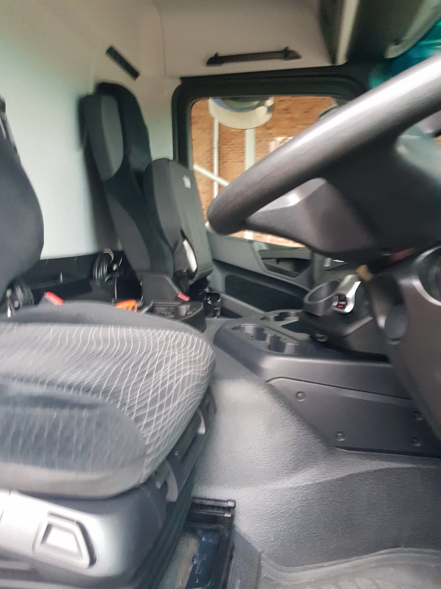 teakcroft_ltd's tweet photo. As part of the commitment from Teakcroft to continually invest and grow our business to support our customer base we have gained a new vehicle (well, new to us...)
The 18 tonne vehicle from Motus Trucks will allow us to deliver more efficiently and economically to our customers https://t.co/oL0y4BA1Ds