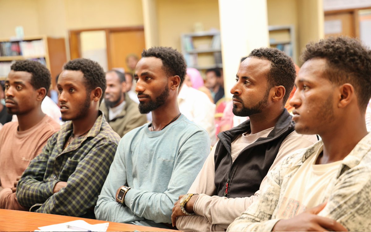 የኢንተርፕረነርሺፕ ልማት ኢኒስቲትዩት ሀገራዊ የልማት አቅጣጫውን የሚደግፉ የኢንተርፕረነርሺፕ ስልጠናዎችን በተለያዩ ክልሎች እየተሰጠ ነው፡፡
በኦሮሚያ ክልል ብቻ ባለፉት ሁለት ቀናት ከ129 ሺ በላይ ለሆኑ ወጣቶች ሰልጥነዋል

linkedin.com/posts/edi-ethi…