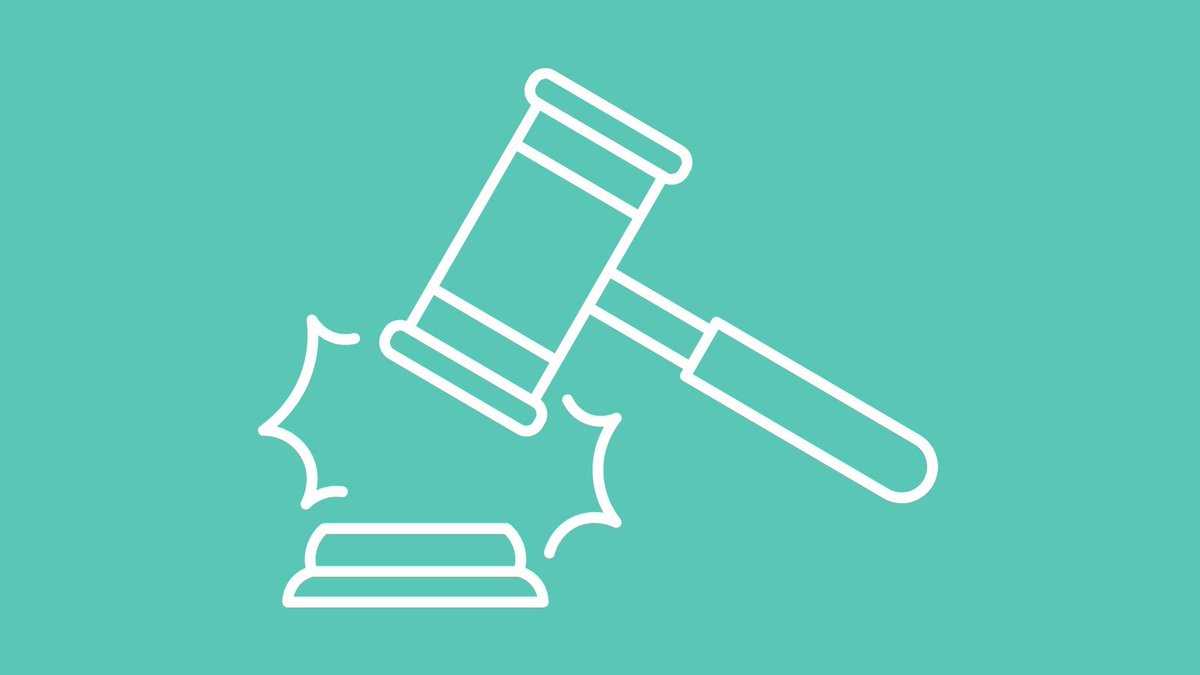 LongCovidNL's tweet photo. ❗️ Stemming amendement uitgesteld.

Gisteren zou er gestemd worden over het amendement voor extra geld voor onderzoekstrials in de expertisecentra. Onmisbaar geld voor de snelle uitrol van het beschikbaar stellen van bestaande medicatie voor de enorme groep long covidpatiënten.

🗓️De stemmingen over  alle begrotingen zijn met een week uitgesteld vanwege de onderhandelingen van de coalitie met de oppositie.

👉🏼BBB, NSC, VVD en PVV hebben dus nog een extra week de tijd om na te denken over hun voorgenomen keuze om tegen het amendement te stemmen. De partijen redeneren dat ze 'eerst willen afwachten wat er uit onderzoek komt'. Maar dat onderzoek gaat over inzicht in de ziekte en (haast) niet om symptoombestrijding. Het lost dus niets op voor de klachten van mensen. Wachten op de uitkomsten van dit onderzoek zou weer jaren vertraging opleveren voor patiënten die al bijna vijf jaar wachten. Dit extra geld is echt nodig om de expertisecentra snel effectief te laten zijn voor een grote groep mensen. Het geld is óver op de zorgbegroting en zal zichzelf ruimschoots terugbetalen, als een fractie van de 450.000 long covidpatiënten deels opknapt.

🙏🏻Long Covid Nederland hoopt dat deze partijen long covidpatiënten niet in de kou zullen laten staan en volgende week vóór het amendement zullen stemmen.

#LongCovid #PAIS