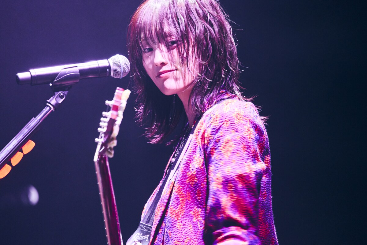 natalie_mu's tweet photo. ◤ライブレポート◢
山本彩がSCANDALお姉さんと16年ぶりにステージで再会
「SYnergy」千秋楽でコラボパフォーマンス披露🌈🌹
あの“DM事件”を公開謝罪、RINA「うれしかったんだよ」

🔽詳細レポ＆写真72枚📸
https://t.co/qN2fRGiZEO

#山本彩 #SCANDAL #山本彩SYnergy https://t.co/lsMJm6IYwi