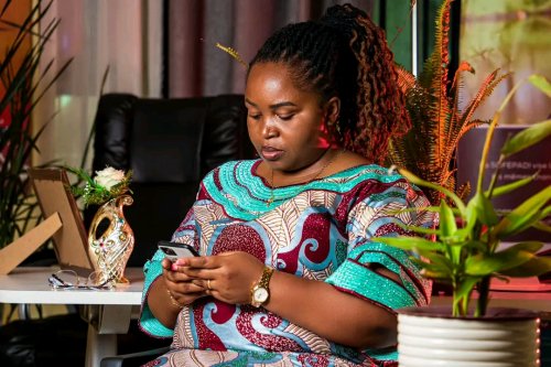 RDC. Sandrine Lusamba, figure emblématique de la lutte contre les violences faites aux femmes et aux filles limportante.fr/instagram-news…