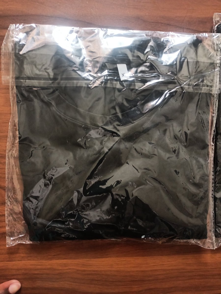 CollinsMaganga's tweet photo. @kenyasgossips I have the premium brand new plain t-shirts @ 350bob only .You can customise them according to your liking. https://t.co/1eOcIL7NpO