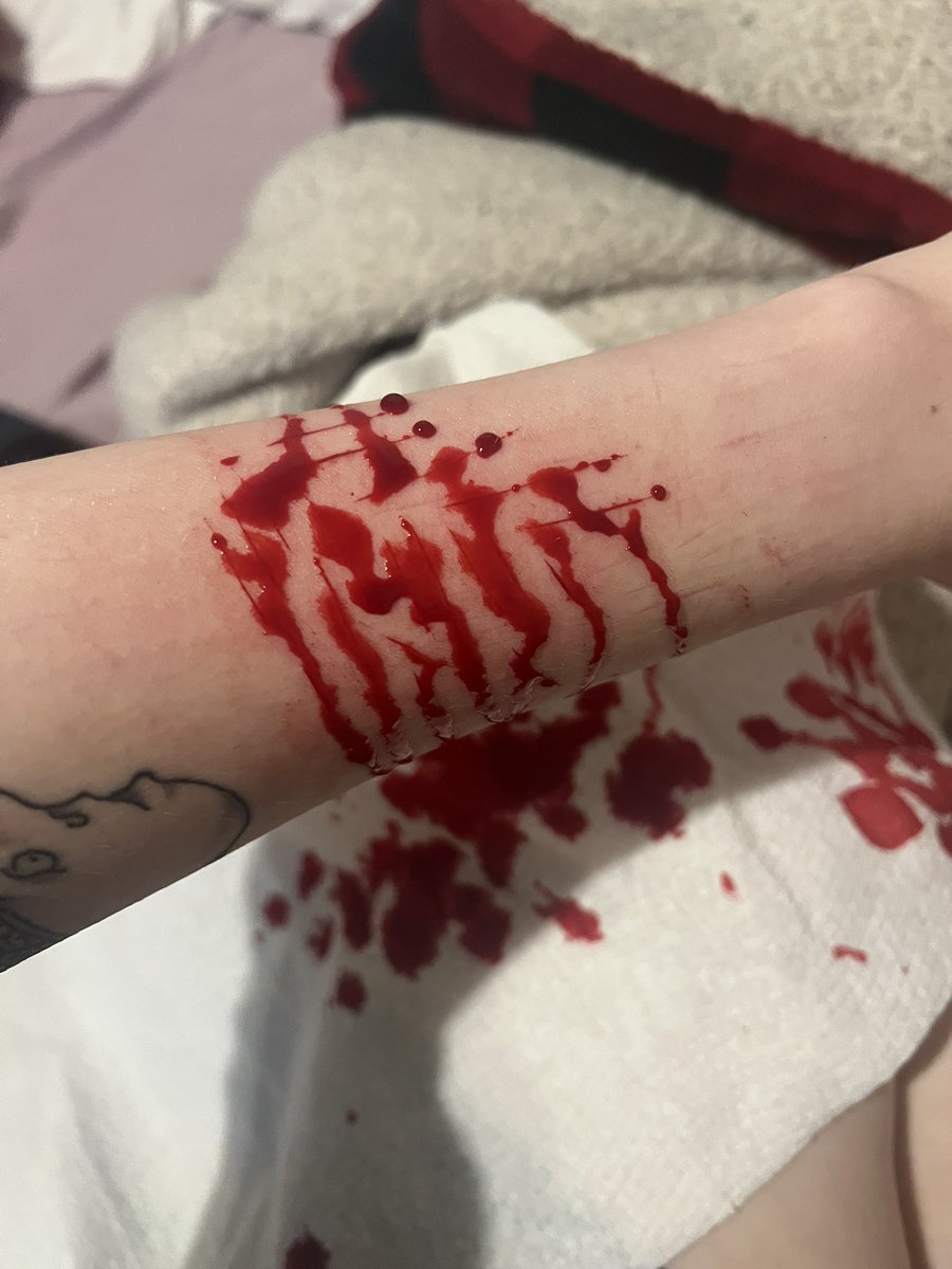 infernock17's tweet photo. not sure why these tiny styros bleed so much https://t.co/i8YtKK8GOc