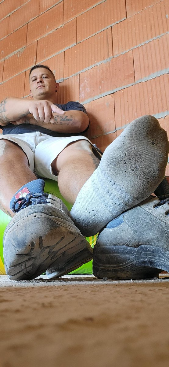 Ger_Monarch's tweet photo. FagFriday und Nikolaus!
Das macht es noch geiler wenn du kleiner Köter dem Master brav dienst und sein Konto füllst.
#cashmaster #workerboss #smellyfeets #alphafeets #feetslave #malefeets #findom #faggys #zahlsau https://t.co/C9zC2myCvh