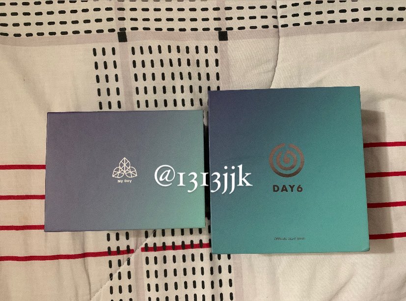 1313JJK's tweet photo. wts/lfb ph

🛒 day6 lightband version 1 and 2 https://t.co/P1wqD7SXJe
