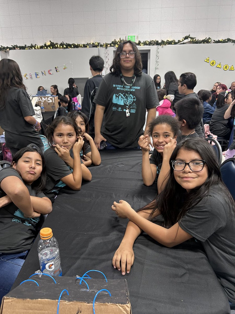 WOESwolverines's tweet photo. Great News!Wolverines in our afterschool program placed in third place in the Science and Math Olympiad event out of 27 schools! They worked incredibly hard every day and are excited about this achievement! #stemeducation #workmanelementaryschool #proudtobehlpusd https://t.co/XnYgkoKzYO