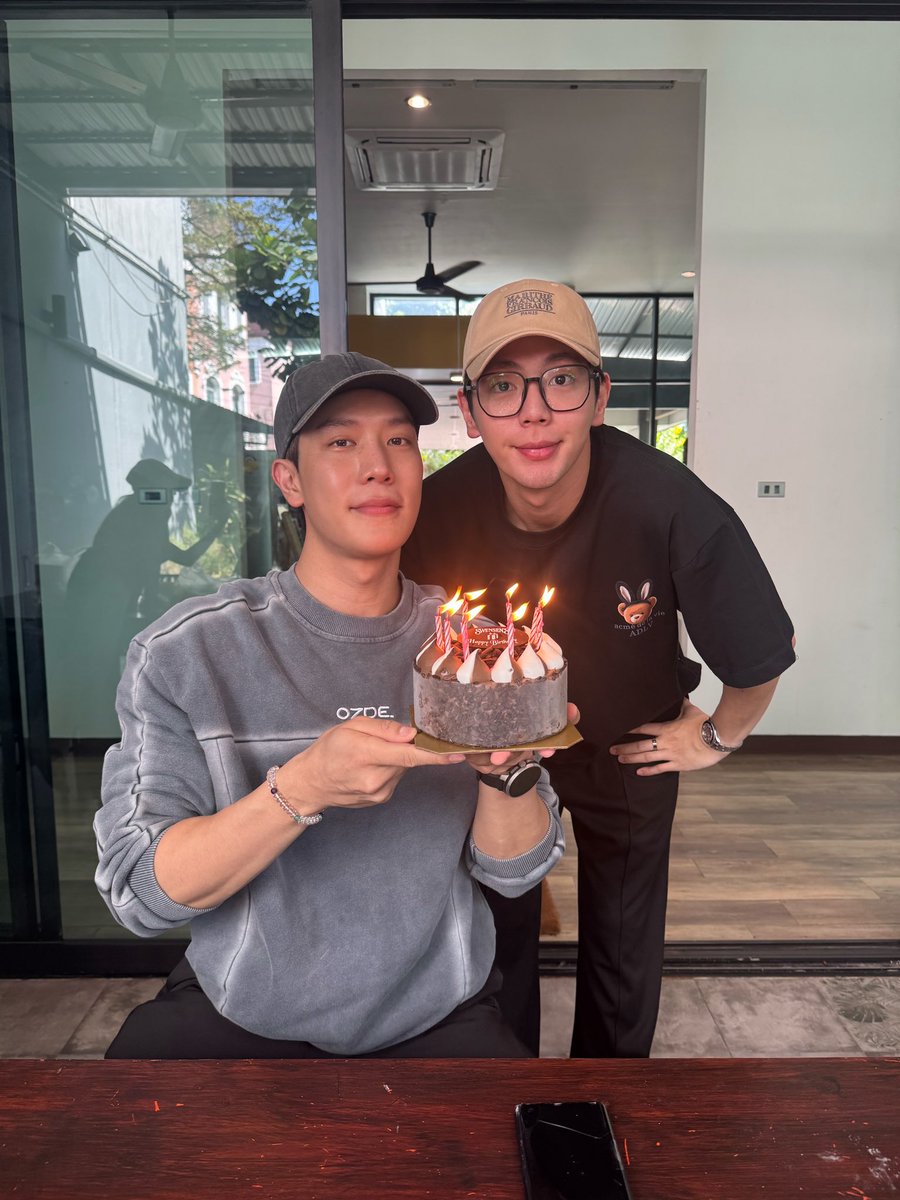 uppoompat's tweet photo. Happy Birthday Bro @MisterGrtsp 🤍🤍🤟🏻😗
 #GreatSapol31stBday https://t.co/55yPv3O92Z