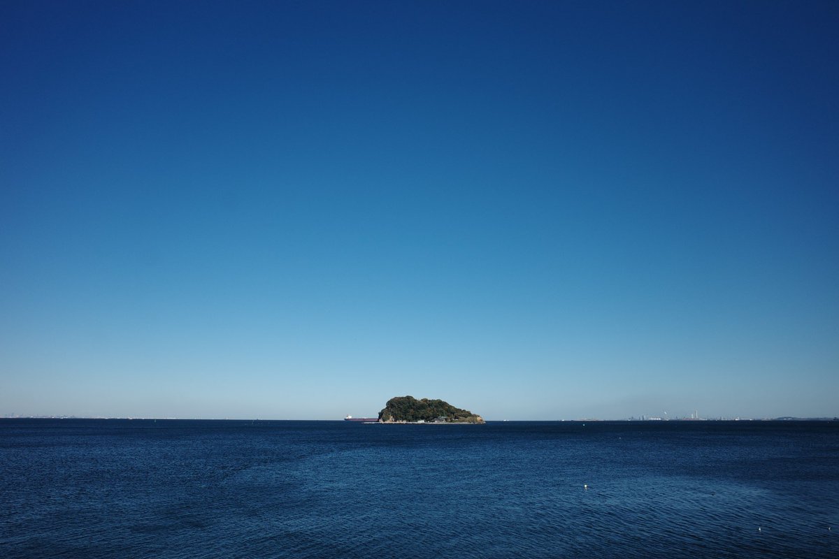 star_photo863's tweet photo. 本日の猿島
📷 Ricoh GRIII
#yokosuka
#東京湾
#blue_sky
#blue_sea
#横須賀スナップ団
#横須賀市うみかぜ公園
#GRはいいぞ
#コンデジはいいぞ https://t.co/BvooR2SrXf