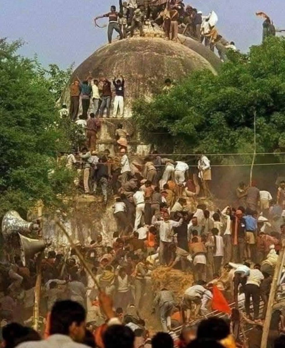 tigerAkD's tweet photo. "After surviving centuries of subjugation and atrocities, few thousand of a billion Hindus planted seeds of a revolution to reclaim the lost glory of Bharatvarsh.
They awoke the billion with their valour, laying down their lives to be forever immortalized as the victors of Babri."
Chapter 1,
Modern History of Bharatvarsh and Rise of the Hindu
