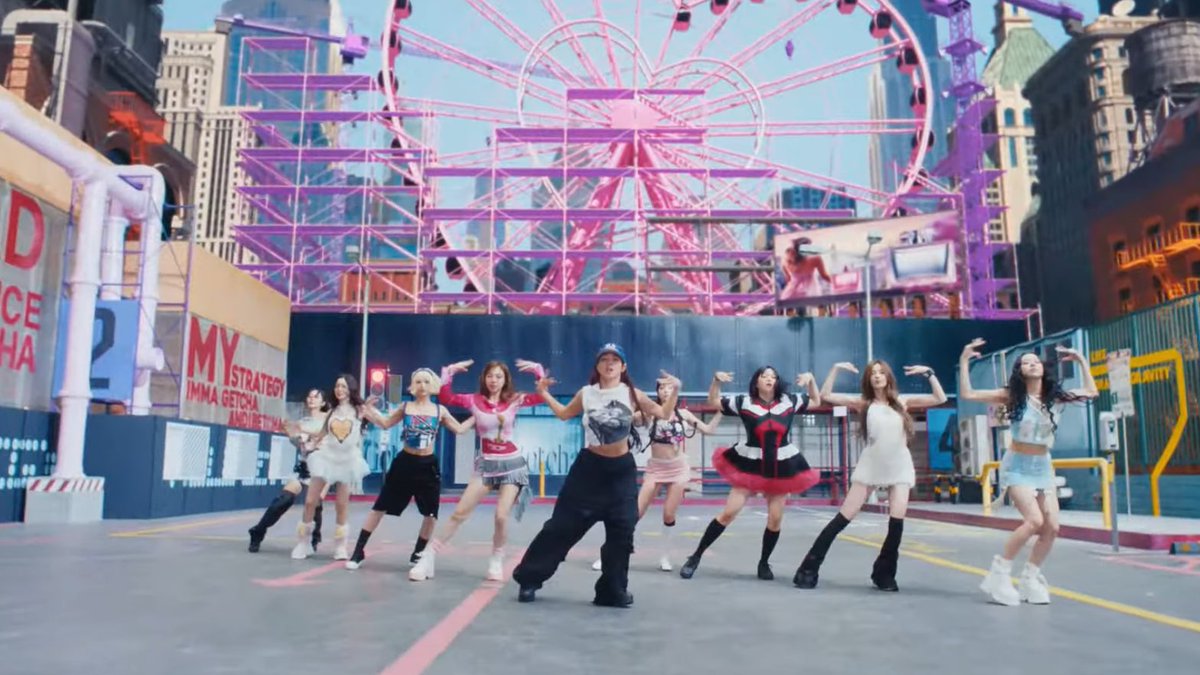 allurequinn's tweet photo. twice for strategy. https://t.co/gXAHCAYdH8