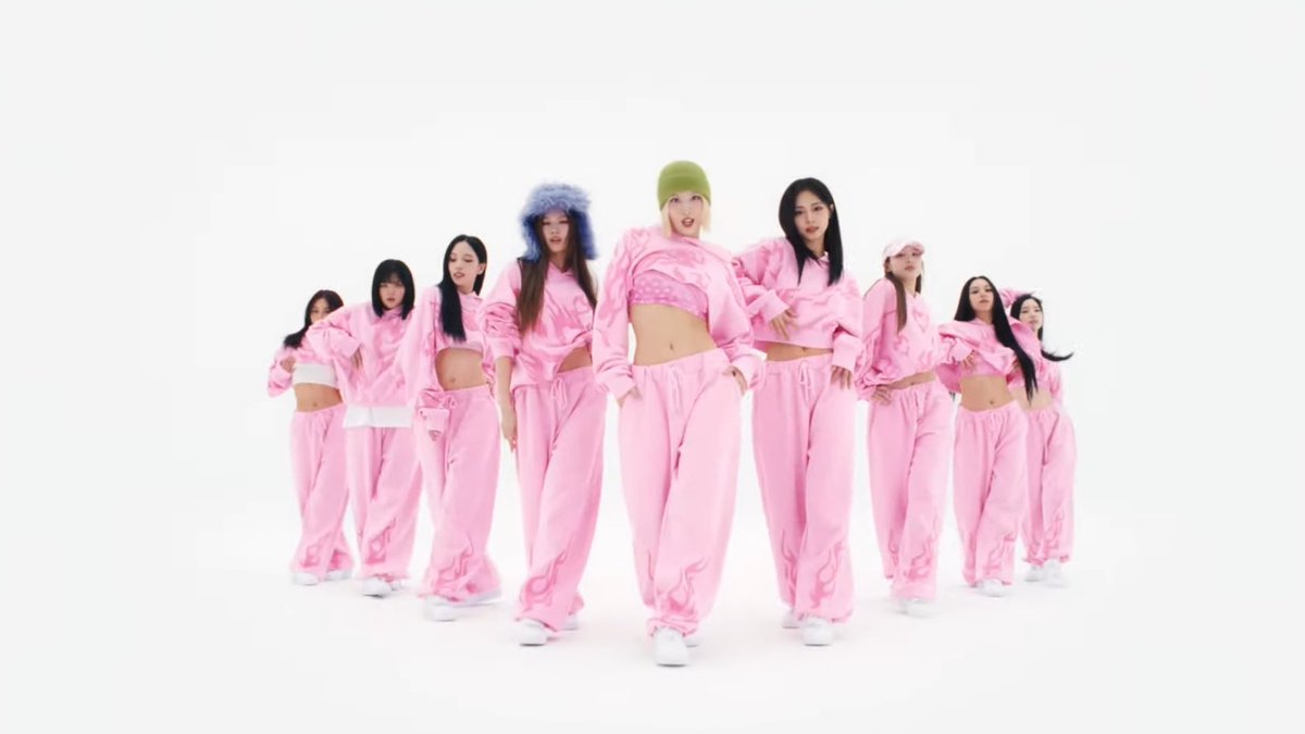 allurequinn's tweet photo. twice for strategy. https://t.co/gXAHCAYdH8