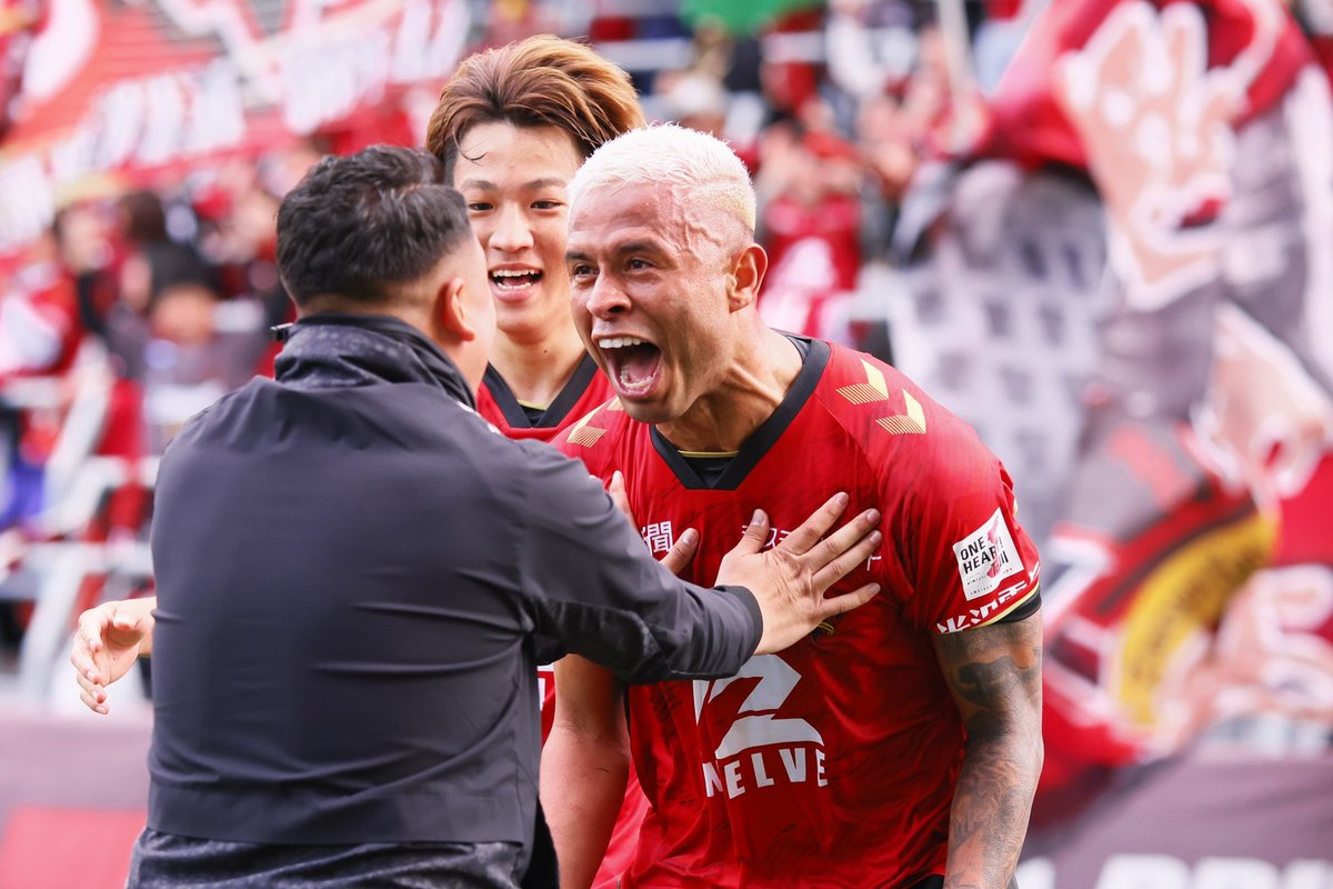 zweigen_staff's tweet photo. 優しい性格で、すぐにチームにも馴染んだマリソン。
貪欲にゴールを目指す姿が印象的ですが、ピッチ以外でもいつもチームメイト想いで、声をかけたり、行動をしてくれていました。

1年間、共に闘ってくれてありがとう🤝
#マリソン
#zweigen https://t.co/TRUFmujRIJ
