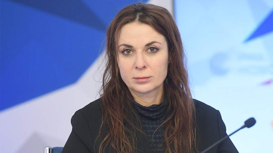 🔥Марина Ахмедова: Кадыров говорит о наших братьях мигрантах,которые нам необходимы.

Нам мигранты ­– не братья,но если Кадыров мыслит вот так, то ему следует забрать «необходимых» мигрантов к себе в Чечню, а то их у него там почему-то нет. Пусть будут, пусть забирает братьев.