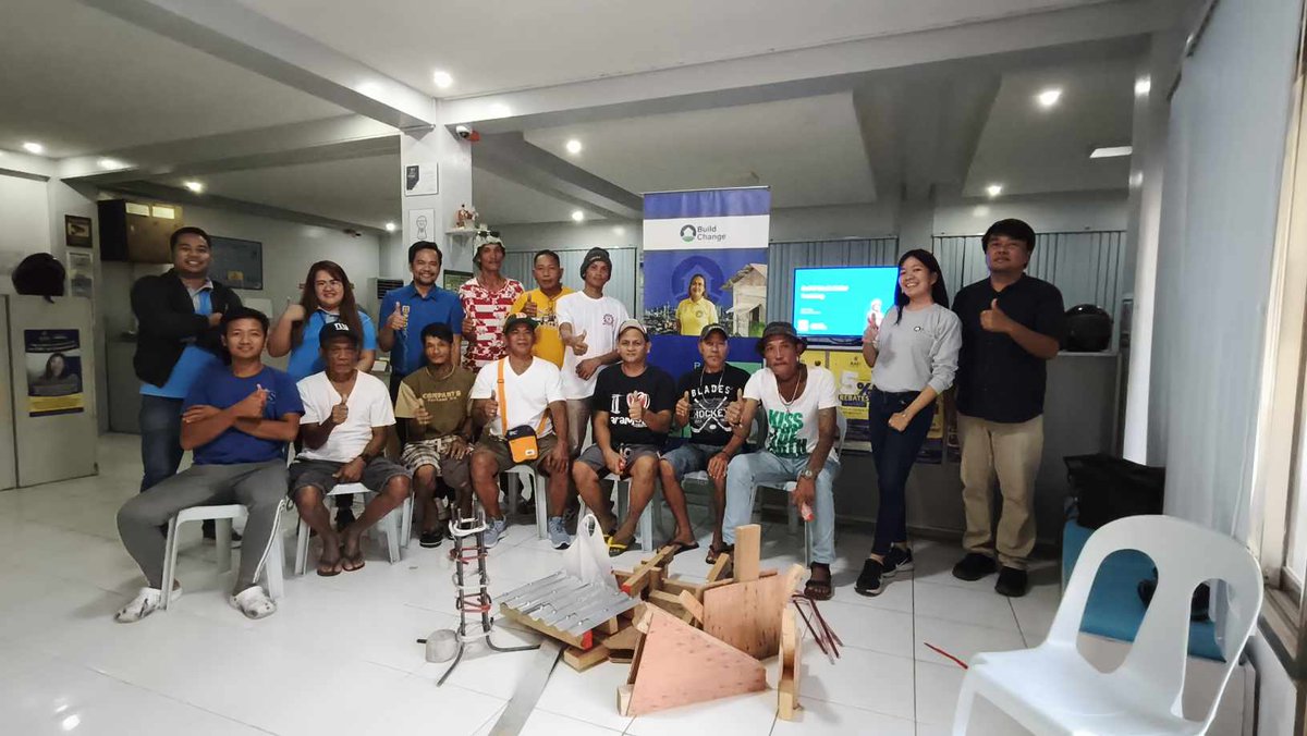 BuildChangePH's tweet photo. Matapos ang mapaminsalang paghagupit ng mga bagyo, matagumpay na nailunsad ng Build Change kasama ang RAFI MFI ang Builders Training sa rehiyon ng Albay. Nilalayon ng pagsasanay na ito na itaas ang antas ng kaalaman ng ating mga lokal tungkol sa Disaster Resilient Housing. https://t.co/TAhcx88SAz