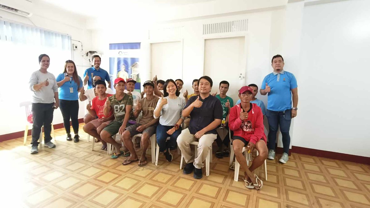 BuildChangePH's tweet photo. Matapos ang mapaminsalang paghagupit ng mga bagyo, matagumpay na nailunsad ng Build Change kasama ang RAFI MFI ang Builders Training sa rehiyon ng Albay. Nilalayon ng pagsasanay na ito na itaas ang antas ng kaalaman ng ating mga lokal tungkol sa Disaster Resilient Housing. https://t.co/TAhcx88SAz