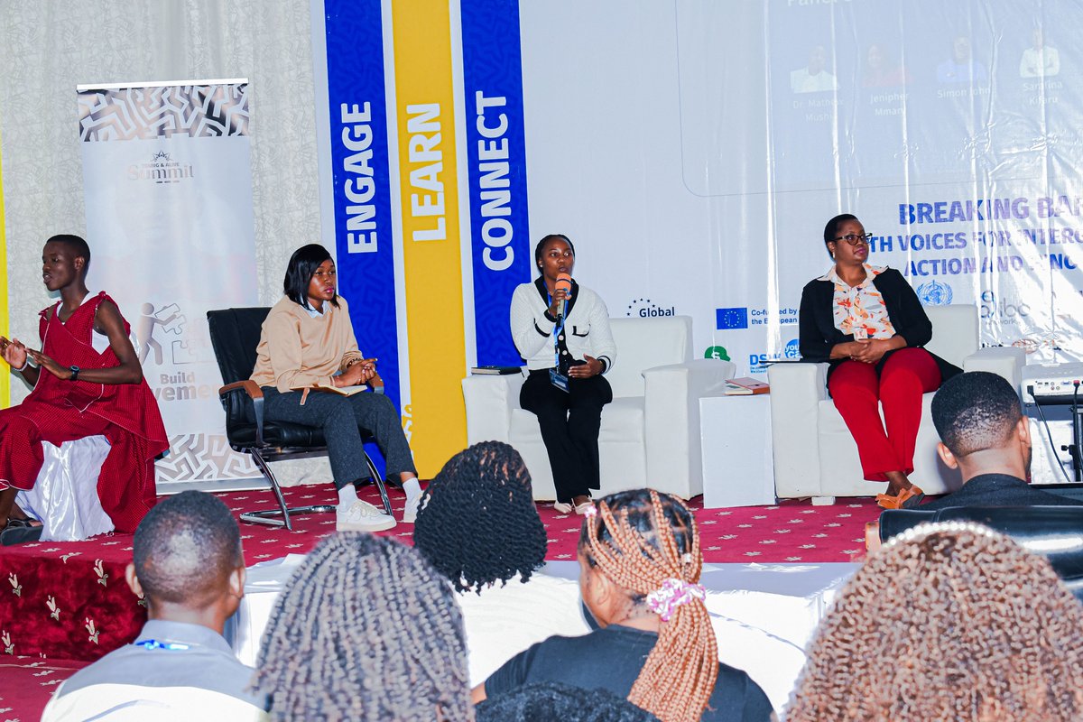 Sarafina Kifaru kutoka mradi wa #USAIDAfyaYanguMamanaMtoto akizungumza kwenye kongamano la vijana la vijana la #YoungandAliveSummit kuhusu namna njia za mawasliano za kidigitali zinaweza kutumika kwenye kutoa taarifa sahihi kuhusu masuala ya afya ya uzazi kwa vijana.