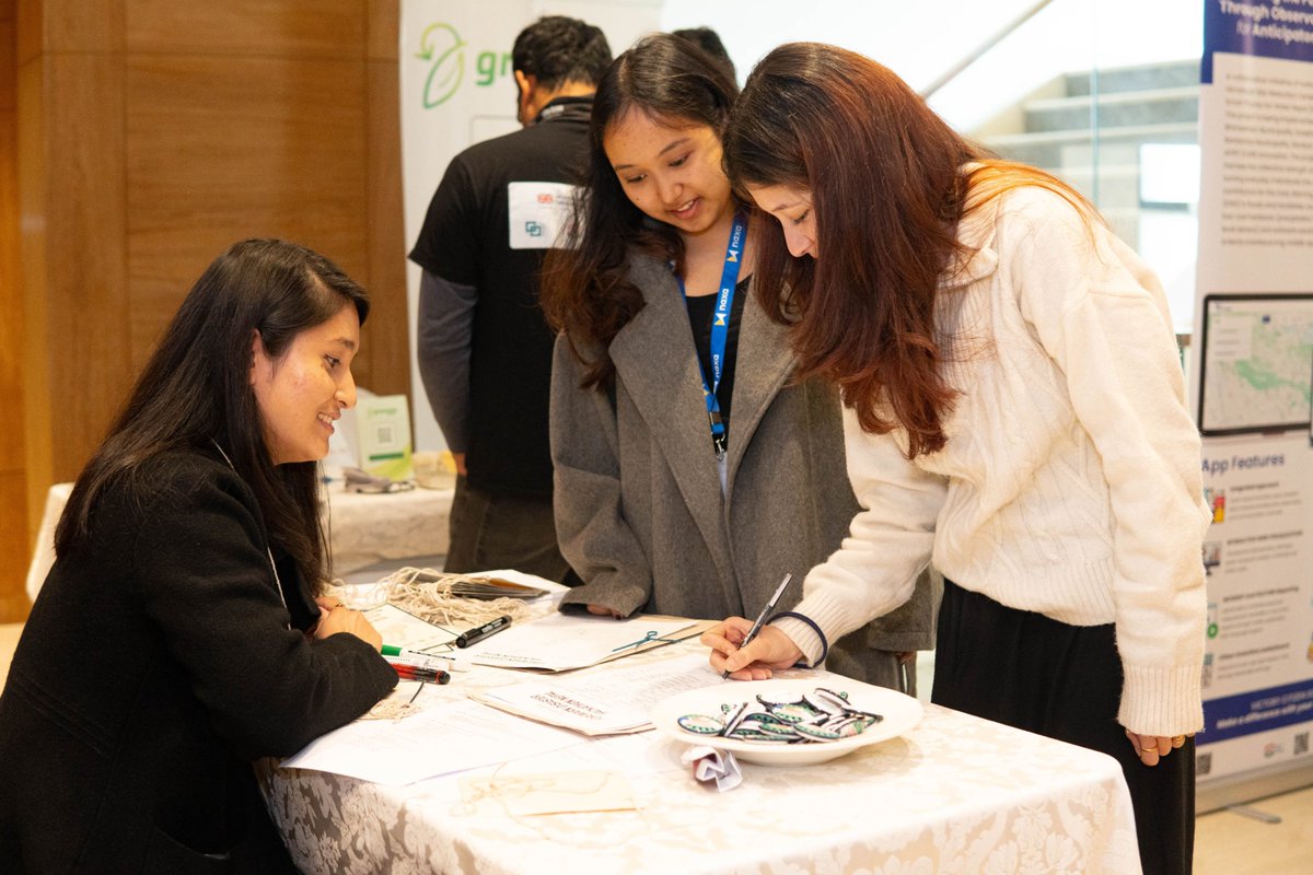 Start Fund Nepal (@startfundnepal) on Twitter photo Happening now!
The grand finale of the FOREWARN Disaster Hackathon is underway ! 🎉
Top 7 finalists (chosen from 130 teams)🏅are presenting their innovative solutions and prototypes.
🏆Stay tuned for more. <a href="/UKinNepal/">UK in Nepal 🇬🇧🇳🇵</a> <a href="/FCDOGovUK/">Foreign, Commonwealth & Development Office</a> <a href="/NDRRMA_Nepal/">NDRRMA</a> <a href="/StartNetwork/">Start Network</a> <a href="/GD__labs/">Green Decision Labs and Research</a> Happening now!
The grand finale of the FOREWARN Disaster Hackathon is underway ! 🎉
Top 7 finalists (chosen from 130 teams)🏅are presenting their innovative solutions and prototypes.
🏆Stay tuned for more. <a href="/UKinNepal/">UK in Nepal 🇬🇧🇳🇵</a> <a href="/FCDOGovUK/">Foreign, Commonwealth & Development Office</a> <a href="/NDRRMA_Nepal/">NDRRMA</a> <a href="/StartNetwork/">Start Network</a> <a href="/GD__labs/">Green Decision Labs and Research</a>
