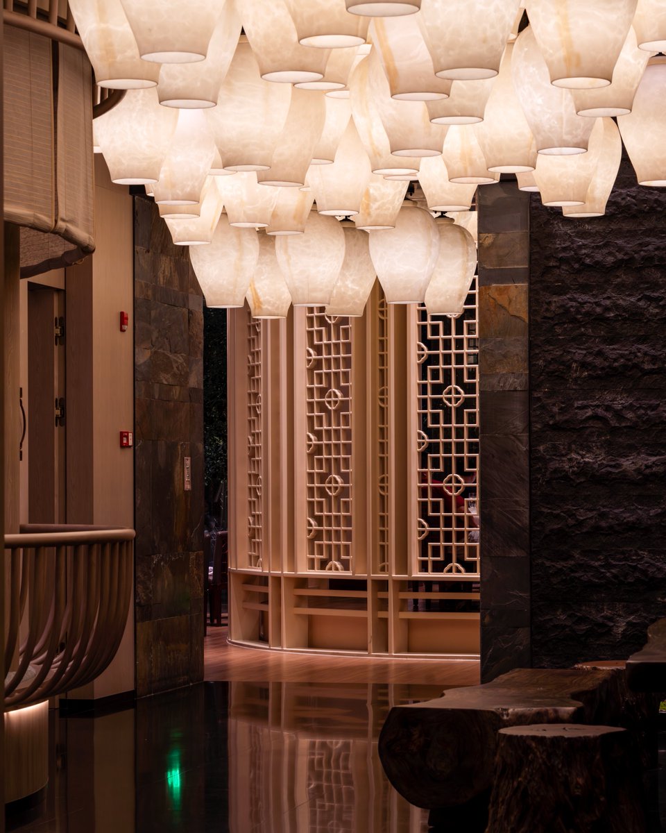 Craving Michelin-starred flavours? Discover the finest Hangzhou cuisine at Yong Yi Ting. Savour authentic dishes in an elegant setting and elevate your dining experience in Shanghai to new heights. 

#MichelinDining #MandarinOrientalPudong #ImAFan #YongYiTing