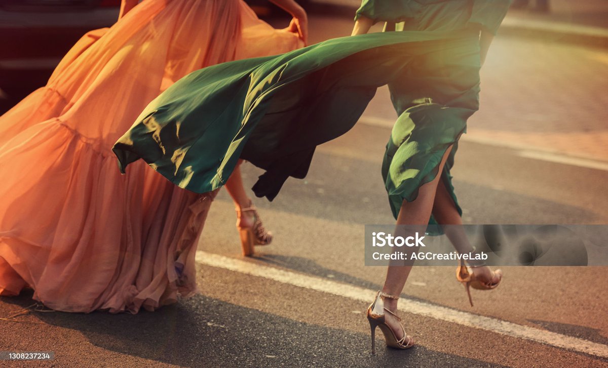 LuxeeLineage's tweet photo. Chasing sunsets, capturing movement, and letting the fabric tell its story 🌅✨Style isn’t just about what you wear, it’s about how it flows with you. Own your stride, and let your outfit dance in the golden hour.#FashionInMotion https://t.co/bN96WHGhOK
