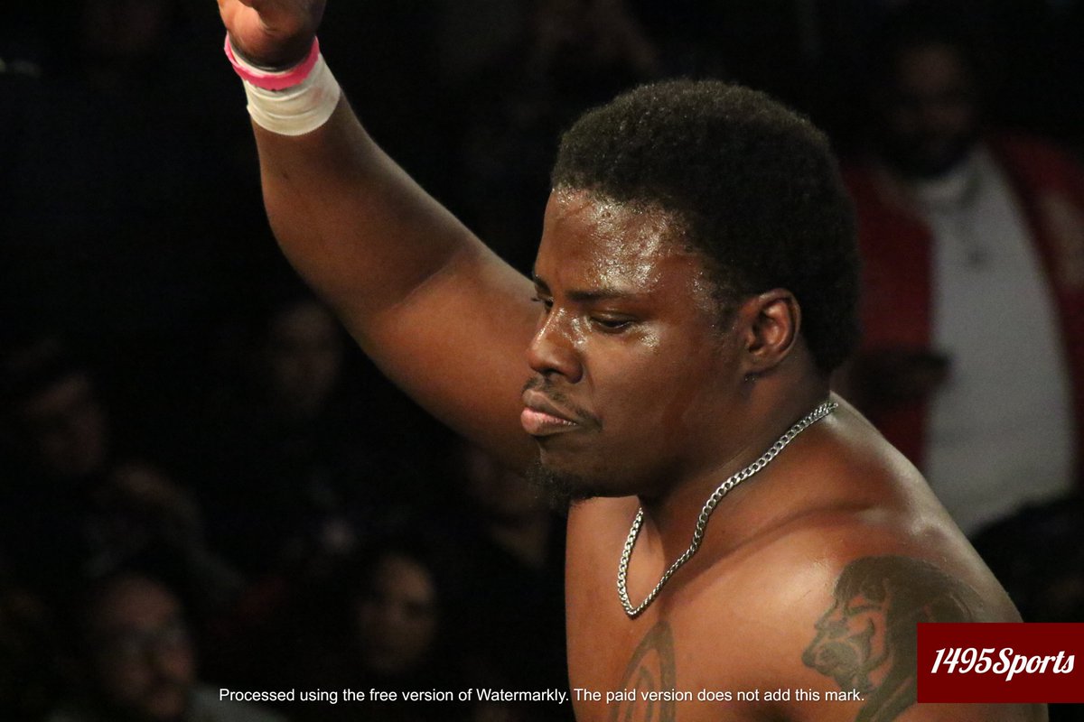 StacyPodelski's tweet photo. Bomaye with @Alex_kane11 @MLW #MLWOneShot https://t.co/g2tvqv43CM