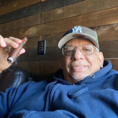 yrmylov's tweet photo. #NewProfilePic https://t.co/3MHo5N5Z7O