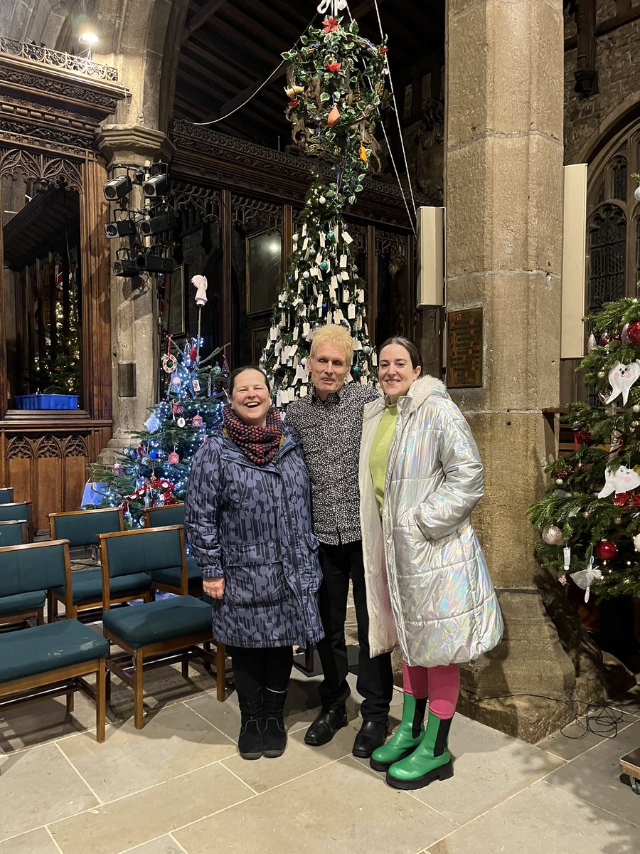 RadioAndrewE's tweet photo. A joyful night @HalifaxMinster for ‘Christmas with Andrew Edwards and Friends’🎄

A huge thank you to friends old and new for braving the deluge ☔️ 

@hammondsband @BarrieRutter @AliceJonesMusic @BryonyGriffith @YorkshireBrass @lizgreenlive @BradshawSchool @CanonHBarber https://t.co/IghyukZoj3