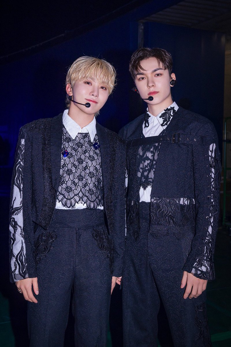 승관이 위버스 포스트에 버논이야 🥹
98이들 쪼아 🖤🖤