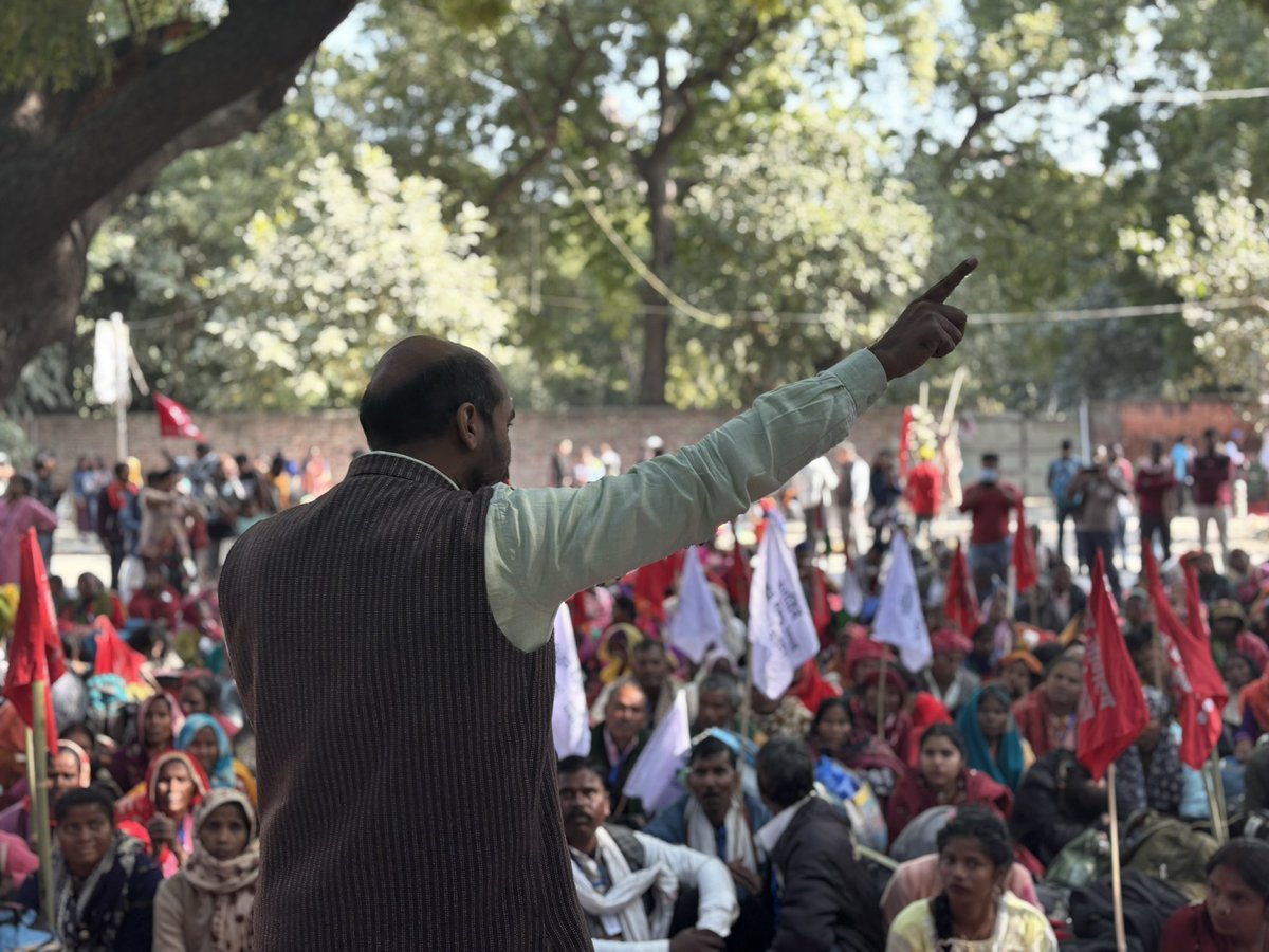 roadscholarz's tweet photo. Hon MP @dr_vsivadasan joins us on #day2 of NREGA workers’ protests ✊🏽 Come join us and build strength in numbers #saveNREGA #NREGAbachao https://t.co/DH7FcFFiuA