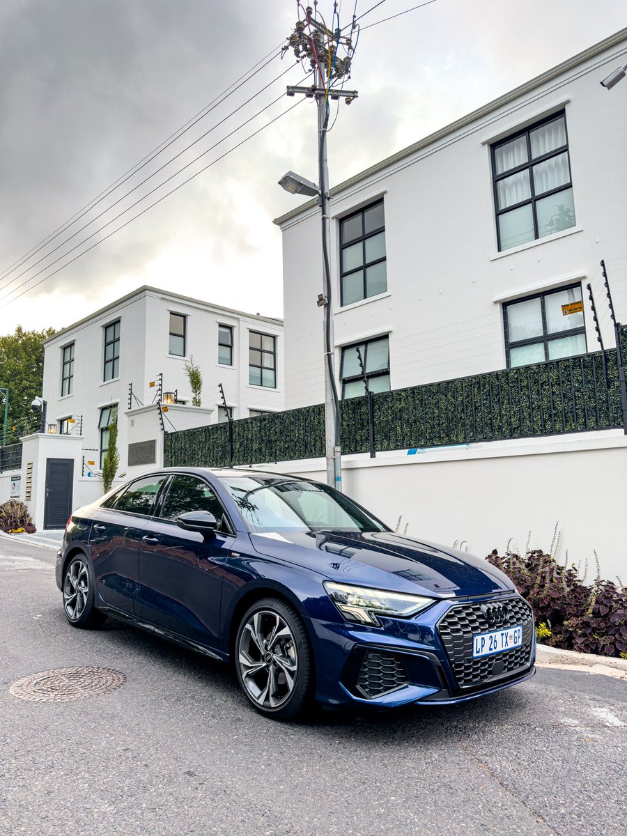 callmesmirk's tweet image. Give Audi designers their December bonuses ASAP! I’m currently driving the A3 Sedan 35 TFSI Black Edition (110kW/250Nm). It’s priced at R805,500 and might just be the perfect daily.