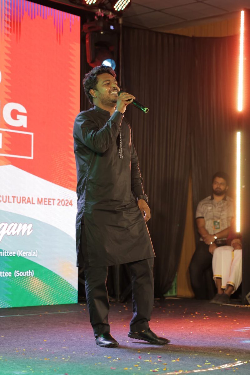 भाखानि मुख्यालय द्वारा आयोजित अखिल भारतीय अंतर  आंचलिक कार्यालय सांस्कृतिक कार्यक्रम में मंडल कार्यालय बोरीवली के श्री फैक अहमद अंसारी ने एकल गायन प्रतियोगिता (Solo Singing Competition) में प्रथम स्थान प्राप्त किया ।