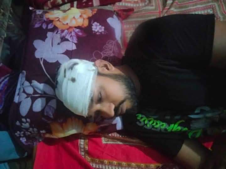 PratimaBhoumik's tweet photo. Heartbreaking! #ChinmoyKrishnaDas’s fight for justice has hit a tragic roadblock. His bail hearing is now postponed to January 2, 2025, as no lawyer could stand for him in court due to violent attacks.

- Advocate Ramen Roy, who courageously took up Chinmoy’s case, was brutally beaten and is now in the ICU, clinging to life.
- Advocate Regan Acharya, who stepped in to help, was attacked in court premises. His chamber was ransacked, leaving him unable to represent.

This isn’t just an attack on individuals—it’s an attack on justice, humanity, and the hope of persecuted Hindus in Bangladesh. My heart aches for those living in constant fear and violence.

We must stand with them, raise our voices, and demand accountability. This silence cannot go on.

Will you stand with Chinmoy Krishna Das and those defending the truth?
#StandWithHindus
