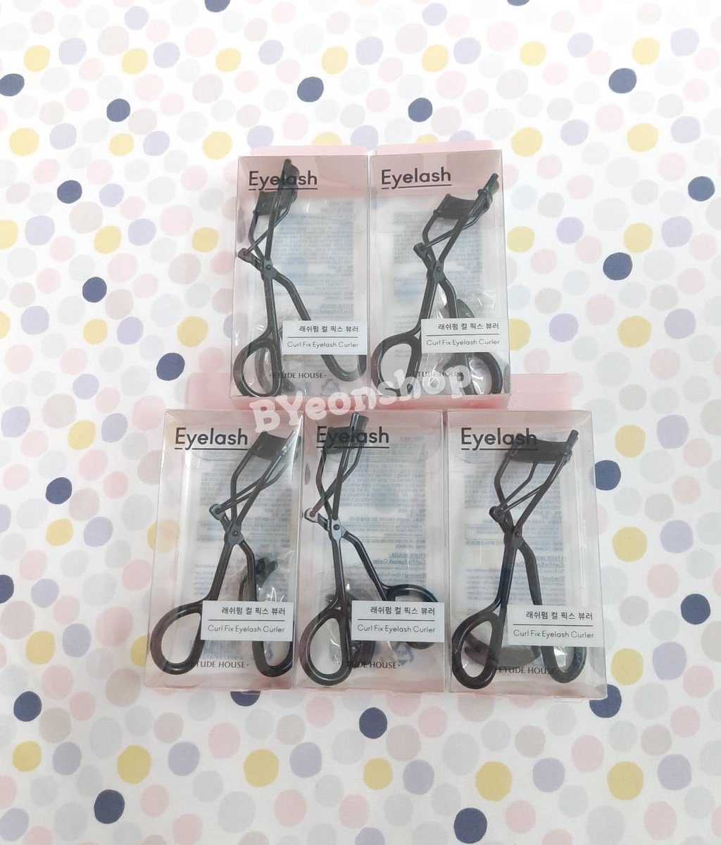 BYeonshop's tweet photo. ที่ดัดขนตา Etude house - Lash perm curl fix eyelash curler🪄🎱

-สีดำ เรียบหรู
-โค้งเข้ากับลูกตาคนเอเชีย
-ดัดขนตาได้งอนสวยงามพอดี
-มียางสำรองแถมให้ 2 อัน
-มียางรองด้ามจับ จับถนัดมือ

200 ฿
🚚40
✅ว่าง 2 อัน

สั่งซื้อDMได้เลยค่า
#ที่ดัดขนตา #etude #คสอเกาหลี #สกินแคร์เกาหลี https://t.co/iArtapz5WQ