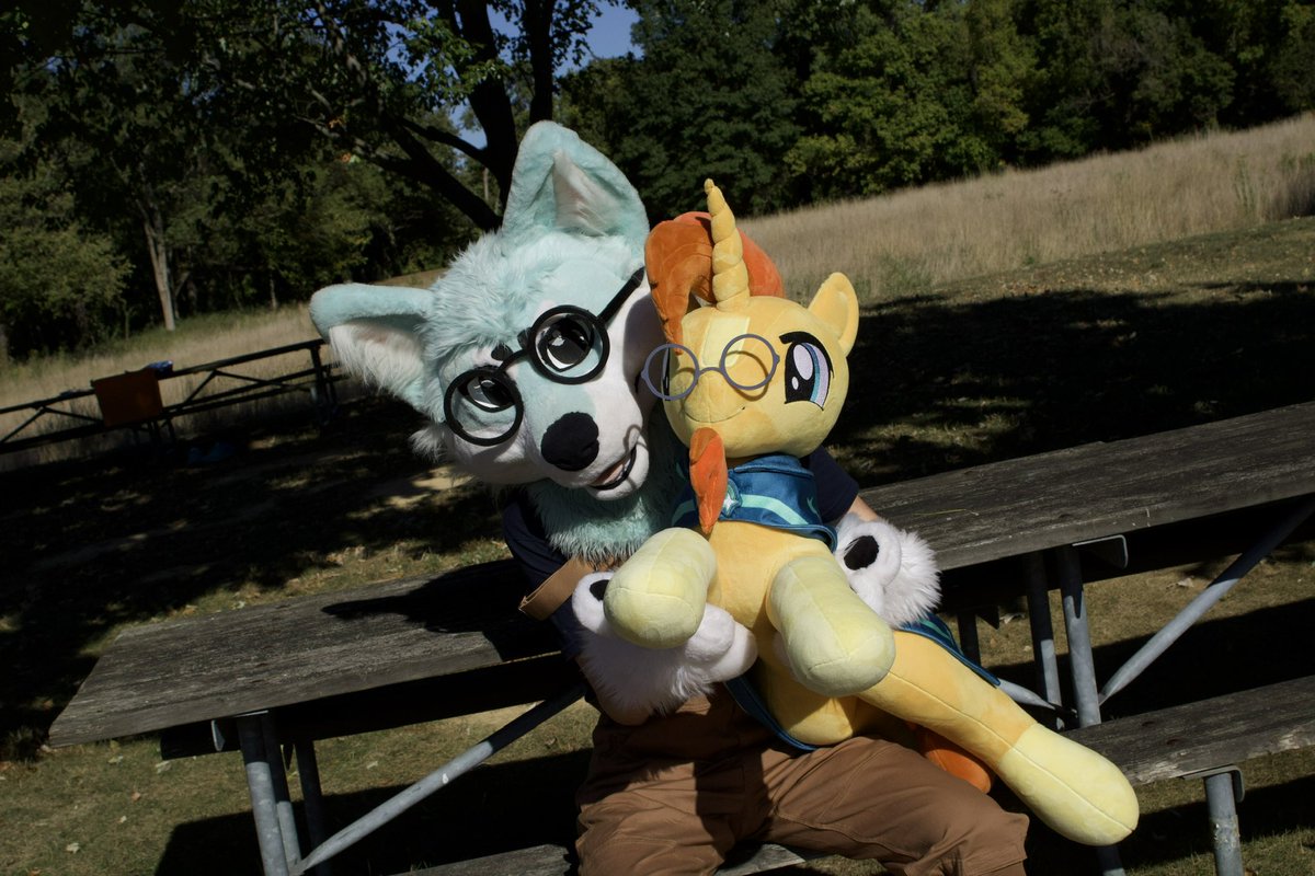I’m officially at <a href="/FurFest/">Midwest FurFest</a>!!! Feel free to say hi if you see me; I’ll most likely be with my beloved pony 🥰