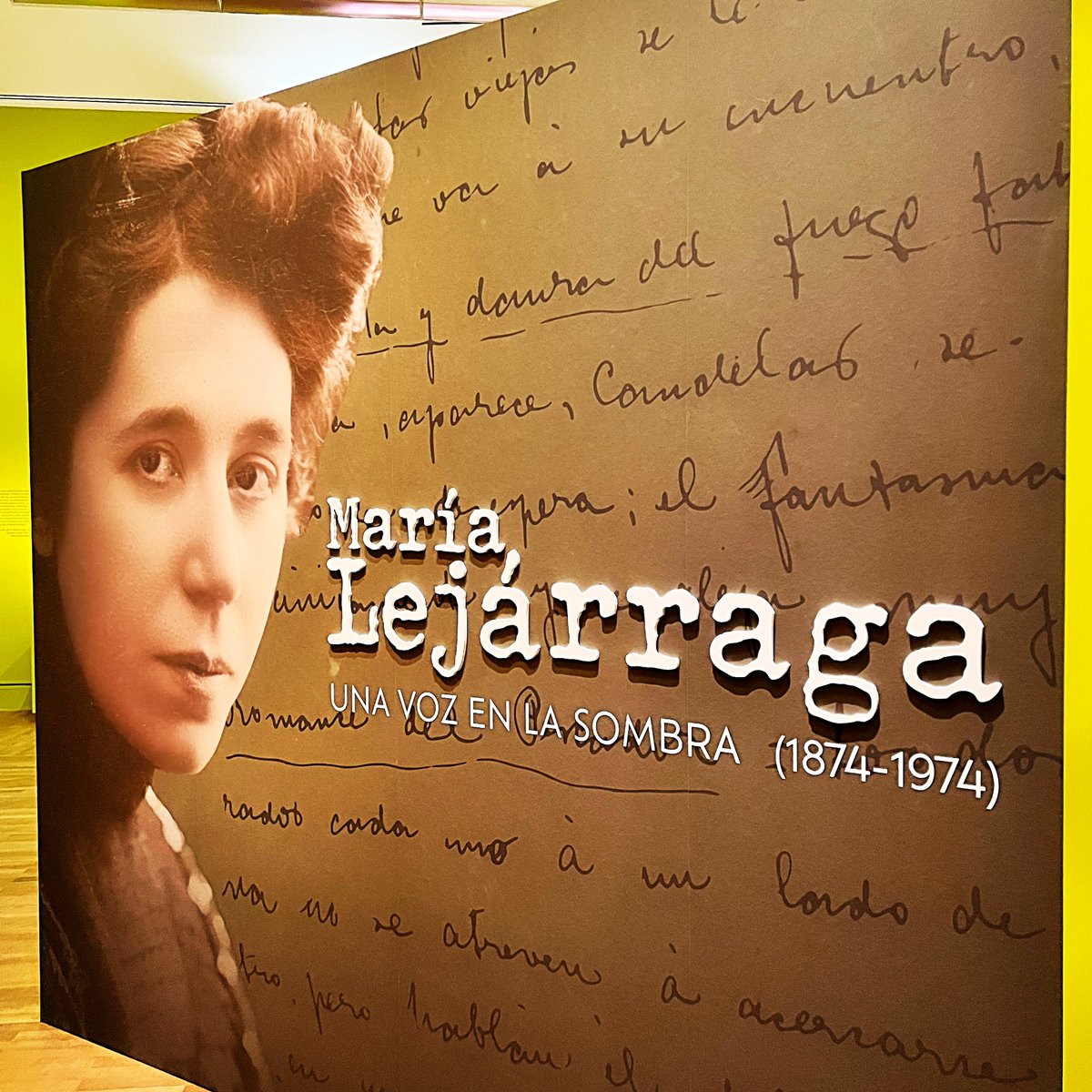 MarikoFlamenco's tweet photo. Ayer visité una exposición sobre María Lejárraga en la Biblioteca Nacional de España, acompañada por la directora de cine y actriz Lucía Álvarez. Lejárraga fue una figura clave en la vida del gran Manuel de Falla, siendo quien lo inspiró a escribir “El Amor Brujo”

Hasta 5/1/2025 https://t.co/Qbip0LHPQU
