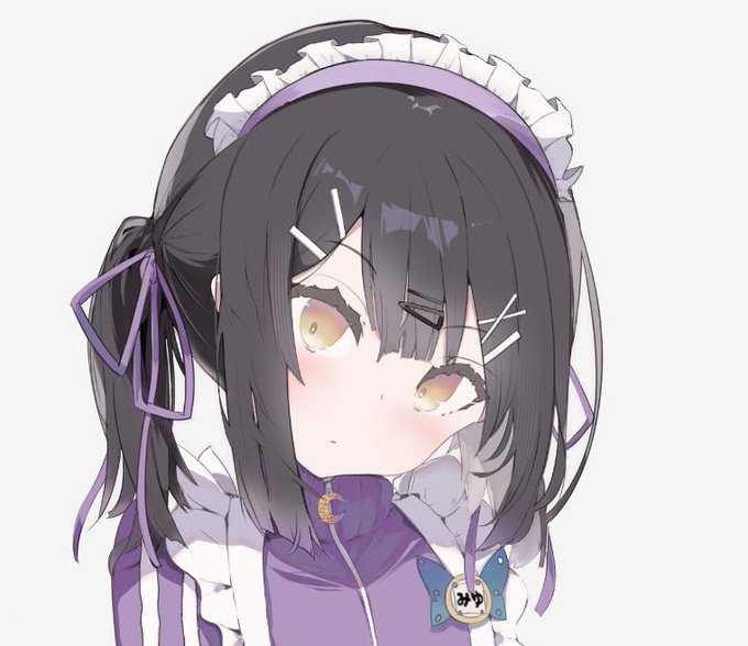 途中だけど美遊ちゃんの顔めちゃくちゃ可愛く描けてる… 