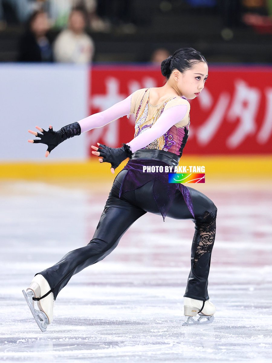 akk_Tang's tweet photo. 🖤
#王一涵 
#YihanWang 
#FigureSkating https://t.co/9UsP7vsrvh