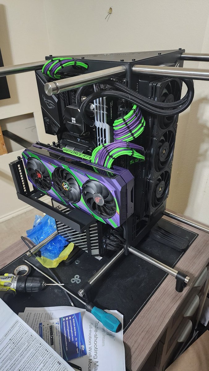 richteritwan's tweet photo. @robeytech @mrkongerod @JayzTwoCents Core P90 going on the exterior wall and I still need to sand cut and stain the 2.5" thick Sycamore desktop. Can't wait. Gotta work on it when I can during the week. https://t.co/9X1QoCYJRi