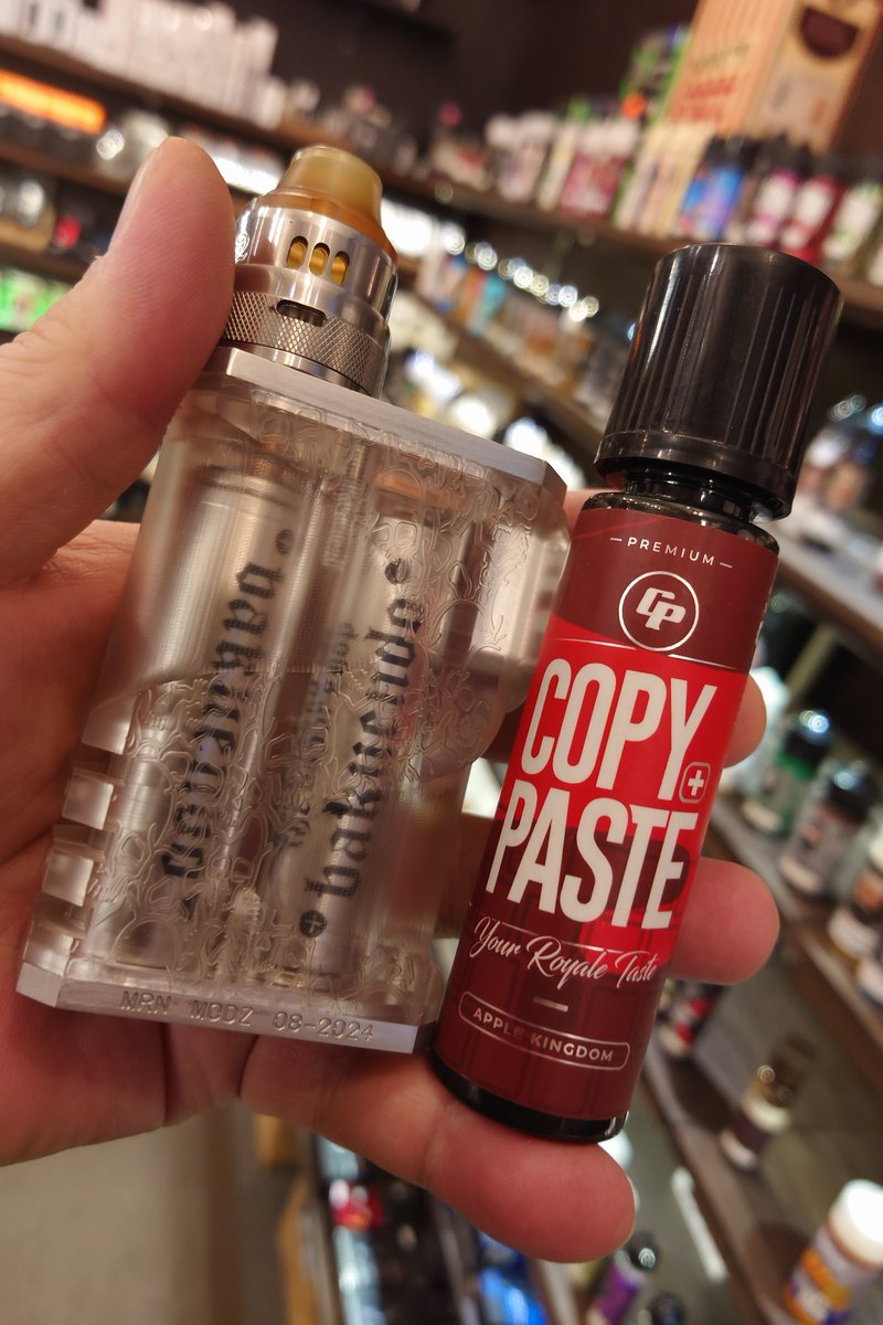 bakuendo_vape's tweet photo. OBLAK 21700x2 直列
COPY PASTE APPLE KINGDOM 60ml/0mg
#MRN #OBLAK #COPYPASTE #RDA #MRNMODZ #vape #liquid #bakuendo #爆煙堂 #電子タバコ #ベイプ #水戸 #水戸市 @爆煙堂 https://t.co/jYa7Ab8S9W