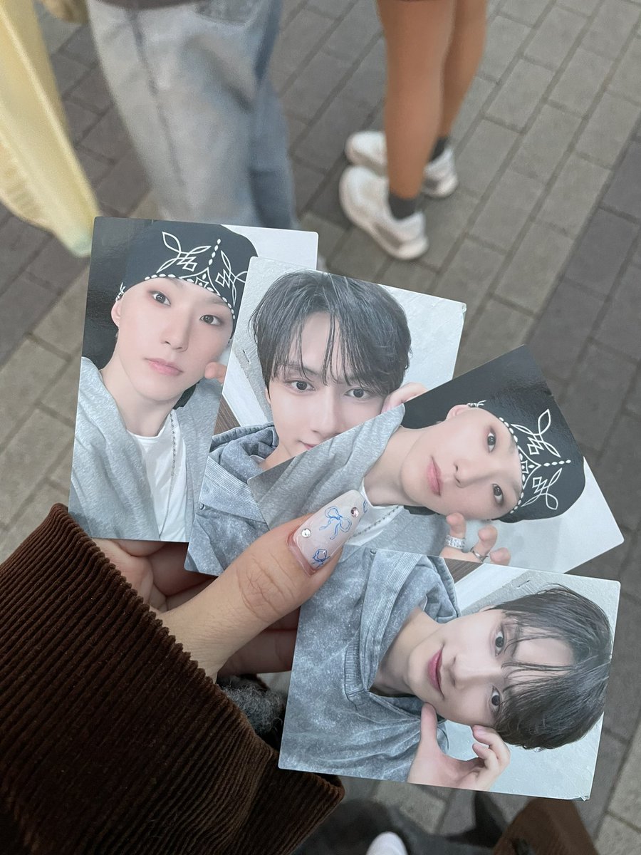 punii__man's tweet photo. SEVENTEEN RIGHT HERE THE CITY スタンプラリー セブチ トレカ 会場 特典 交換

【譲】ジュン、ホシ、

【求】  エスクプス、スングァン

現在、ラクーア引き換え場所にいます

#SEVENTEEN交換 https://t.co/i3A5lLdEY8