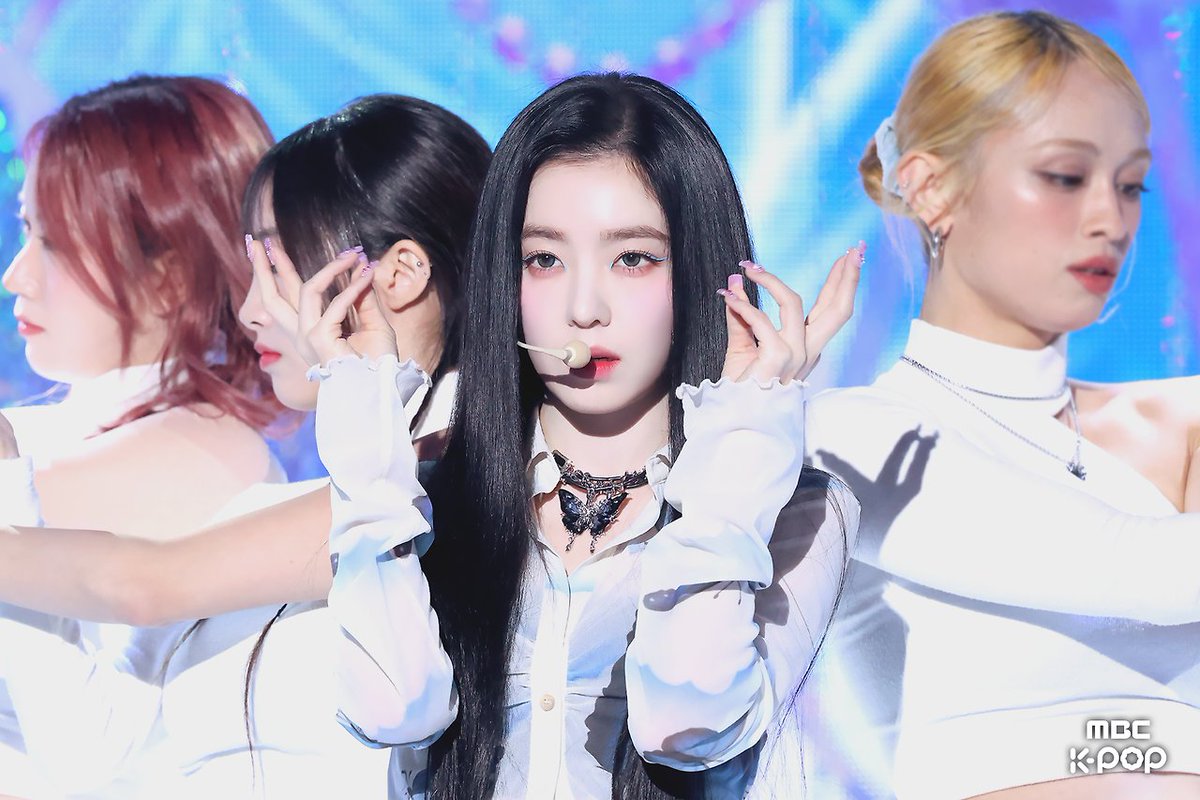 irene_global's tweet photo. 241130 Music Core Onsite Photos

https://t.co/YyD7uhKC5N
#IRENE #아이린 #RedVelvet @RVsmtown https://t.co/m023VvdU17
