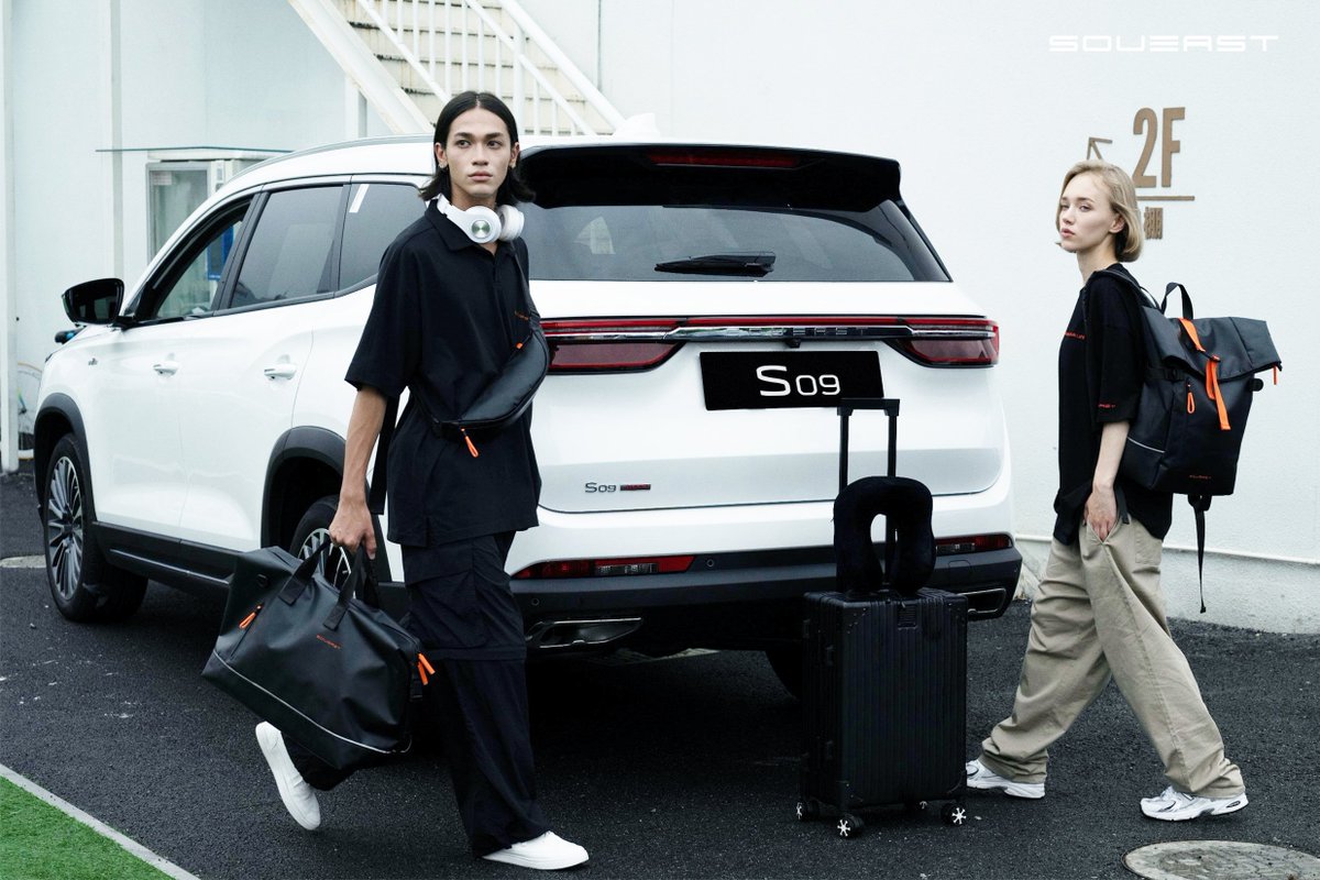 SOUEASTGlobal's tweet image. Every journey begins in style. 👗🚗 With SOUEAST, your travels are seamlessly paired with fashion, making life both effortless and effortlessly stylish.
#EASEYOURLIFE #SOUEAST #SOUEASTS09 #BESOULKNIGHT